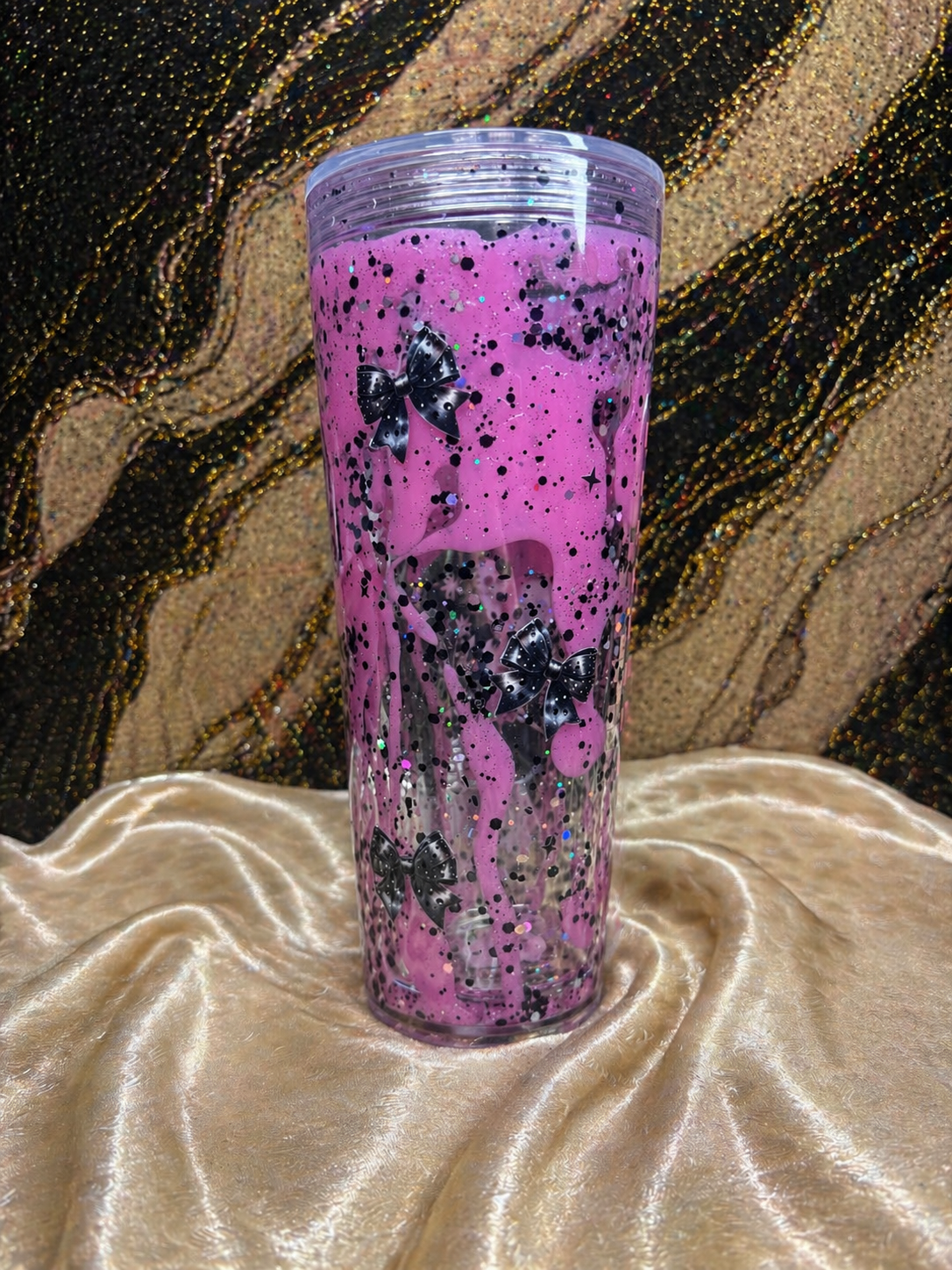 Snowglobe Tumbler- (24 oz)✨